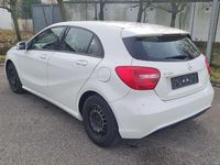 Gebraucht Mercedes A160 90 PS (66 kW) 2014 Weiß Limousine