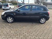 Gebraucht Kia Rio Basis 97 PS (71 kW) 2006 Midnightblack Kleinwagen