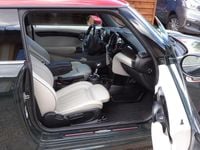 Gebraucht Mini John Cooper Works 231 PS (169 kW) 2017 Weiß Kleinwagen