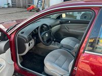 Gebraucht VW Passat 102 PS (75 kW) 2001 Rot Limousine