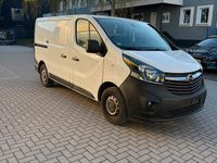 Gebraucht Opel Vivaro 116 PS (85 kW) 2016 Weiß Van / Kleinbus