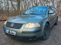 Gebraucht VW Passat Trendline 150 PS (110 kW) 2001 Grün Kombi