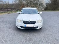 Gebraucht Skoda Superb 160 PS (117 kW) 2009 Weiß Limousine