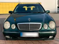 Gebraucht Mercedes E200 163 PS (119 kW) 2001 Grün Kombi