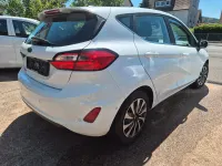 Gebraucht Ford Fiesta Titanium 101 PS (74 kW) 2023 Weiß Kleinwagen