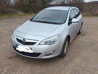 Gebraucht Opel Astra Edition 179 PS (131 kW) 2011 Silber Kombi