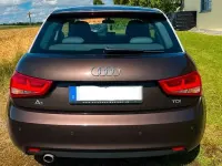 Gebraucht Audi A1 Attraction 90 PS (66 kW) 2013 Braun Kleinwagen