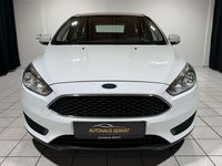Gebraucht Ford Focus Ambiente 101 PS (74 kW) 2015 Weiß Kombi