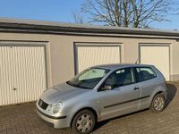 Gebraucht VW Polo 54 PS (39 kW) 2002 Silber Kleinwagen