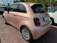 Gebraucht Fiat 500e 86 kW (118 PS) 2023 Rose gold metallic Kleinwagen