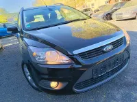 Usata Ford Focus 104 CV (76 kW) 2010 Nero Station wagon