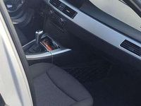 Gebraucht BMW 320 Exclusive 184 PS (135 kW) 2011 Limousine