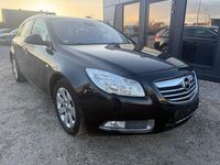 Gebraucht Opel Insignia Edition 131 PS (96 kW) 2012 Schwarz Kombi