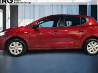 Używany Dacia Sandero Expression 91 KM (66 kW) 2023 Czerwony Sedan/Limuzyna