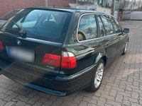 Gebraucht BMW 525 192 PS (141 kW) 2003 Grün Kombi