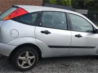 Gebraucht Ford Focus 101 PS (74 kW) 2000 Silber Kombi