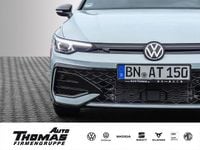 Gebraucht VW Golf VIII R-line 204 PS (150 kW) 2026 Crystal ice blue metallic Kombi