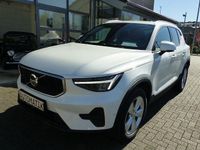 Gebraucht Volvo XC40 Core 163 PS (119 kW) 2025 Crystal white / metallic SUV