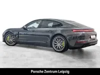Gebraucht Porsche Panamera 4S E-Hybrid 544 PS (400 kW) 2024 Vulkangraumetallic Kleinwagen