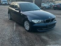 Gebraucht BMW 116 120 PS (88 kW) 2007 Schwarz Kleinwagen
