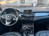 Gebraucht BMW 216 116 PS (85 kW) 2015 Grau Kombi