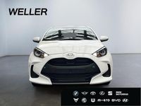 Neu Toyota Yaris Hybrid Comfort 116 PS (85 kW) 2025 Weiss Kleinwagen