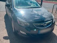 Gebraucht Opel Astra 180 PS (132 kW) 2011 Schwarz Kombi