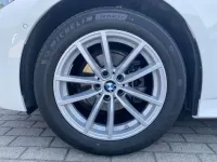 Gebraucht BMW 318 156 PS (114 kW) 2025 Weiß Limousine