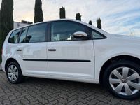 Gebraucht VW Touran Highline 150 PS (110 kW) 2013 Weiß Van / Kleinbus