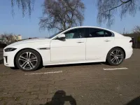 Gebraucht Jaguar XE R-Dynamic 204 PS (150 kW) 2021 Weiß Limousine