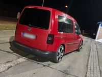 Gebraucht VW Caddy Trendline 102 PS (75 kW) 2013 Rot Van / Kleinbus