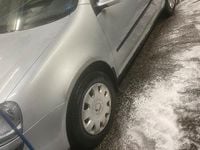 Gebraucht VW Golf V 75 PS (55 kW) 2004 Silber Kleinwagen