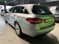 Gebraucht Mercedes C180 116 PS (85 kW) 2016 Blau Kombi