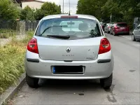 Gebraucht Renault Clio 75 PS (55 kW) 2006 Silber Kleinwagen
