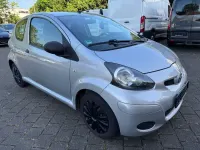 Gebraucht Toyota Aygo Club 68 PS (50 kW) 2009 Silber Kleinwagen