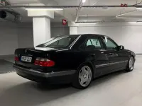 Gebraucht Mercedes E270 AMG 170 PS (125 kW) 2001 Schwarz Limousine