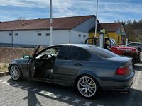 Gebraucht BMW 318 143 PS (105 kW) 2002 Grau Limousine
