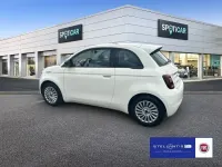 Neu Fiat 500e Red 69 kW (95 PS) 2025 Weiß Limousine