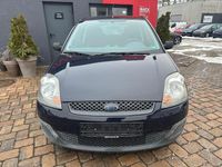 Gebraucht Ford Fiesta Basis 60 PS (44 kW) 2006 Blau Kleinwagen