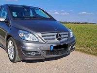Gebraucht Mercedes B200 136 PS (100 kW) 2011 Grau Van / Kleinbus