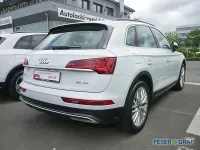 Gebraucht Audi Q5 Ambiente 163 PS (119 kW) 2023 Gletscherweiß SUV