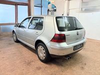 Gebraucht VW Golf IV 105 PS (77 kW) 2002 Silber Kleinwagen
