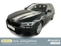 Gebraucht BMW 520 Sport Line 190 PS (139 kW) 2023 Blau Kombi