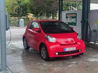 Gebraucht Toyota iQ 68 PS (50 kW) 2010 Rot Kleinwagen