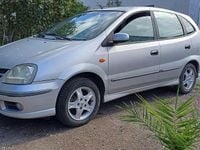 Gebraucht Nissan Almera Tino Comfort 116 PS (85 kW) 2004 Silber Van / Kleinbus