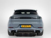 Gebraucht Porsche Cayenne 470 PS (345 kW) 2024 Grau SUV