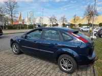 Gebraucht Ford Focus Trend 101 PS (74 kW) 2005 Blau Kombi