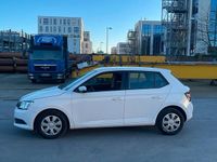 Gebraucht Skoda Fabia 60 PS (44 kW) 2016 Weiß Limousine