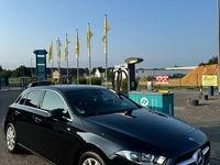 Gebraucht Mercedes A200 163 PS (119 kW) 2018 Schwarz Limousine