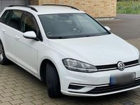 Używany VW Golf VII 150 KM (110 kW) 2019 Biały Kombi
